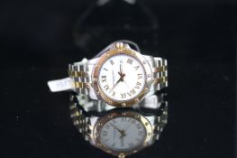 GENTLEMEN'S RAYMOND WEIL DATE WRISTWATCH, circular white dial with gold roman numerals and a date
