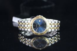 GENTLEMEN'S RAYMOND WEIL DATE WRISTWATCH, circular two tone blue dial with gold hour markers and