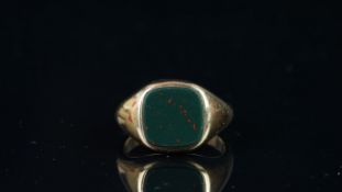 Bloodstone signet ring, 10mm square cushion cut bloodstone, set within a heavy yellow gold band, 3mm