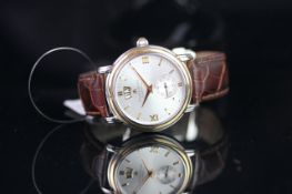 GENTLEMEN'S MAURICE LACROIX AUTOMATIC WRISTWATCH, circular silver dial with gold hour markers and