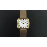 GENTLEMEN'S BAUME AND MERCIER 18K GOLD WRISTWATCH, square white dial with Roman numerals and