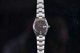 GENTLEMEN'S Rolex OYSTERDATE PRECISION WRISTWATCH REF. 6694, circular black dial with gold hour