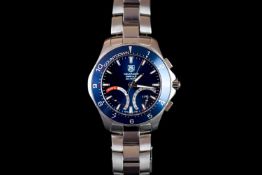 GENTLEMEN'S TAG HEUER AQUARACER QUARTZ REFERENCE CAF7110, blue circular dial, luminous hour markers,