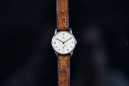 GENTLEMEN'S TUDOR VINTAGE WRISTWATCH REF. 2608, circular off white two tone dial with gold arabic