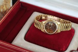 LADIES ROLEX OYSTER PERPETUAL DATEJUST 18CT GOLD WOOD DIAL WRISTWATCH W/ BOX PAPERS & TAGS CIRCA