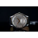 GENTLEMEN'S OMEGA OVERSIZE WRISTWATCH, circular off silver dial with rose gold arabic numerals and