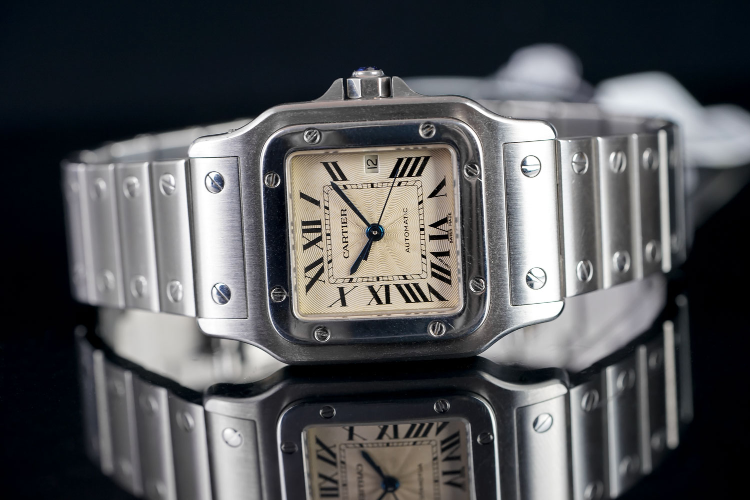 GENTLEMEN'S CARTIER SANTOS GALBEE 2319 SN 751331CD, square, silver dial , blue hands with black