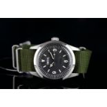 GENTLEMEN'S SMITHS EVEREST WRISTWATCH REF PRS-25, circular black dial with luminous hour markers and
