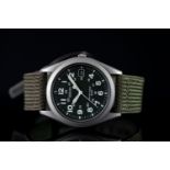 GENTLEMEN'S SEIKO 50M MILITARY STYLE WRISTWATCH REF. 7N42-8070, circular green 24hr dial with