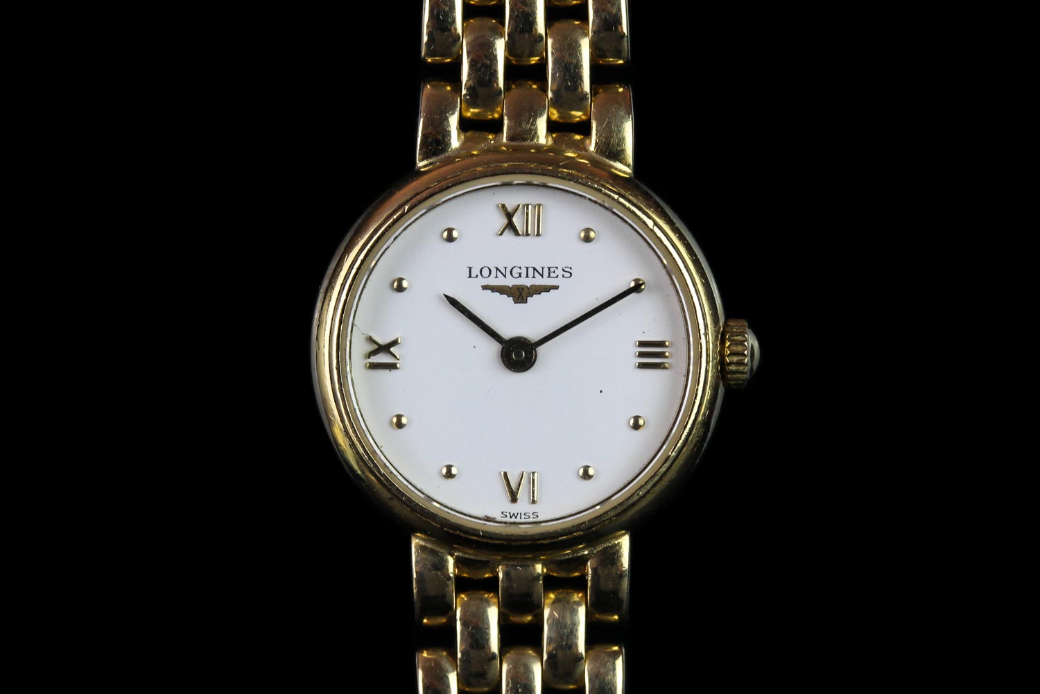 LADIES 18CT LONGINES DRESS WATCH REFERENCE LG.107.6, circular white dial, dot and Roman numeral hour