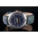 GENTLEMEN'S JAEGER-LE-COULTRE MASTER QUARTZ 23303-42 SN 1.387.230, round, pale blue dial with