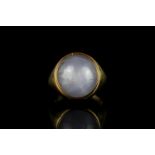 18CT CABOCHON STAR SAPPHIRE SIGNET RING.sapphire estimated 13x13 mm, not hallmarked, ring size J,