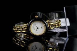 LADIES GUCCI WRISTWATCH W/ BOX, PAPERS & BEZEL INSERTS REF. 11/12, circular white dial with gold