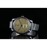 GENTLEMENS TUDOR ROSE DIAL VINTAGE WRISTWATCH, circular patina dial with interesting deco arabic