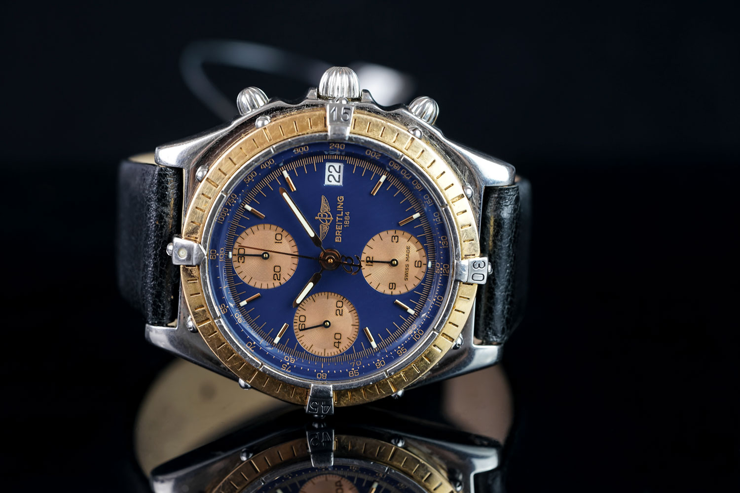 GENTLEMEN'S BREITLING CHRONOMAT C13048 SN 1 20175, round, blue dial with gold hands, gold baton