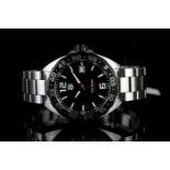 GENTLEMENS TAG HEUER FORMULA 1 DATE WRISTWATCH REF. WAZ1110, circular black dial with silver hour