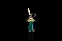 18CT CHALCEDONY RABBIT BROOCH,total weight 9.22 gms, not hallmarked.