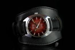 GENTLEMEN'S VICTORY WRISTWATCH, circular red sunburst wave dial with silver hour markers and