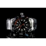 GENTLEMANS US NAVY EXPEDITIONARY COMBAT COMMANDO,round,black dial with illuminated hands,