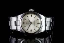 GENTLEMANS TUDOR OYSTER CIRCA 1961,round,silver dial with illuminated hands, silver batons,33 mm