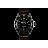 GENTLEMEN'S ROLEX SUBMARINER, MODEL 5512 CIRCA 1962, black service dial, insert and hands, pointed