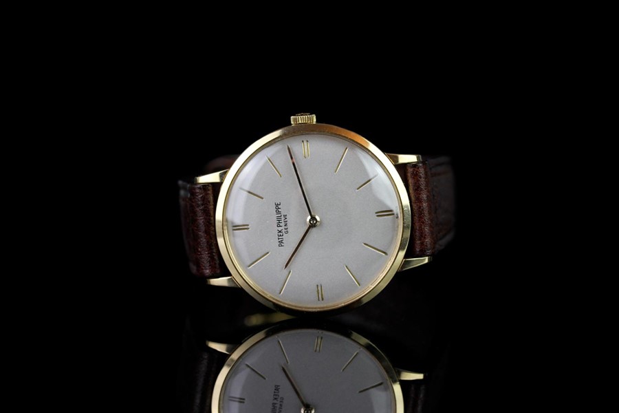 GENTLEMEN'S PATEK PHILIPPE VINTAGE WRISTWATCH CIRCA 1960's, circular silver dial with hour