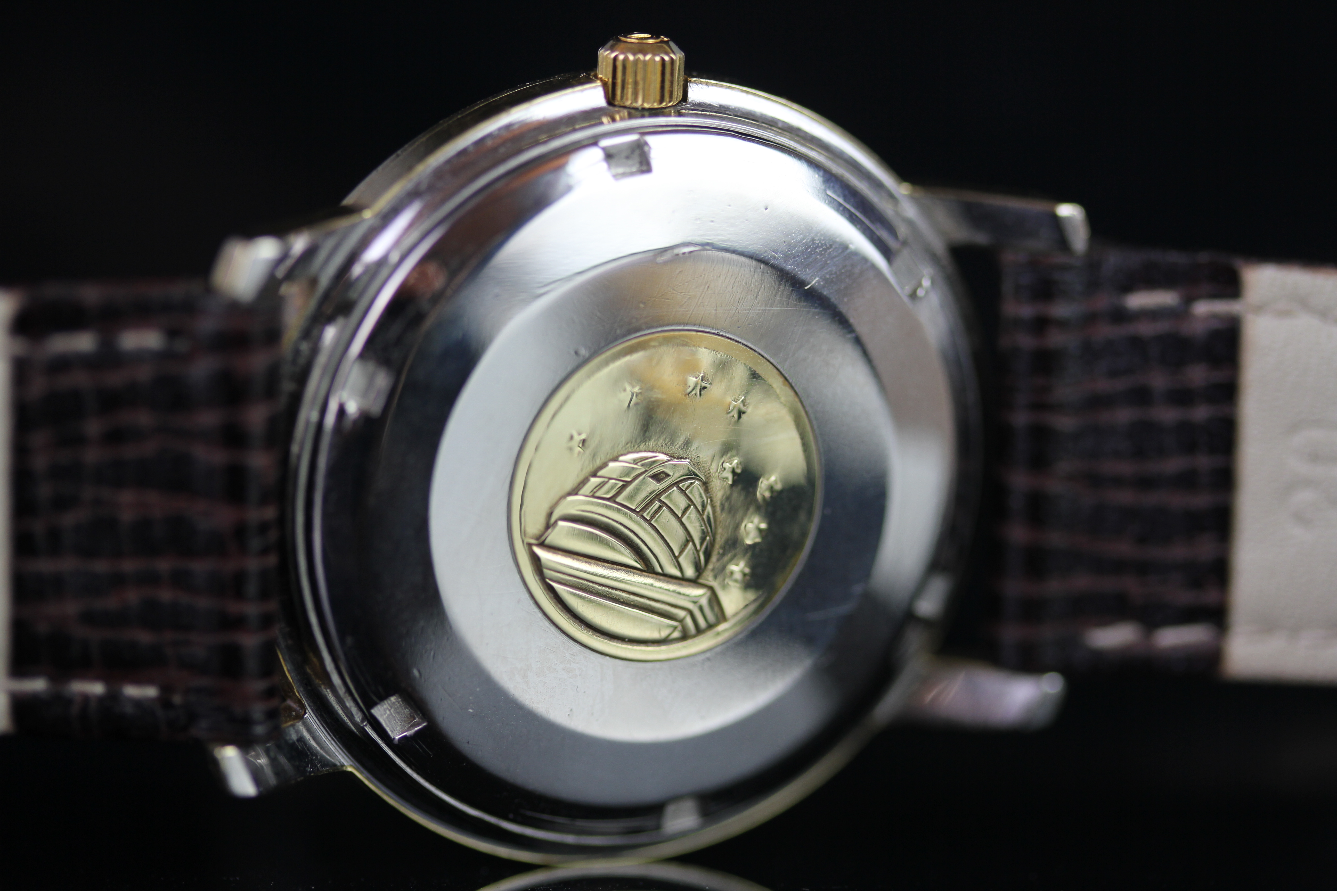 GENTLEMAN'S VINTAGE OMEGA CONSTELLATION CIRCA 1960s, round, silver dial with gold hands,gold baton - Image 3 of 4