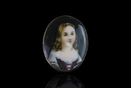 PORTRAIT CAMEO BROOCH ,hallmarked 9ct.