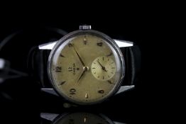 GENTLEMENS OMEGA VINTAGE DRESS WRISTWATCH, circular heavily patina gold/cream star dial with rose