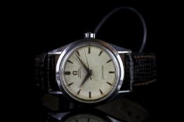 GENTLEMENS OMEGA AUTOMATIC SEAMASTER WRISTWATCH REF. 2802, circular patina off white dial with