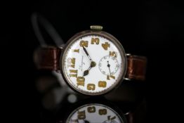 GENTLEMANS VINTAGE LONGINES 70812,round, white dial with black hands,gold arabic numbers,30mm silver