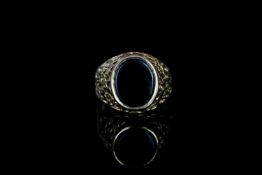 9CT ONYX SIGNET RING WITH OPEN FILIGREE SHOULDERS,total weight 4.42 gms, ring size O.