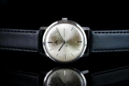 GENTLEMENS JAEGER LE COUTRE WRISTWATCH REF. E952 W/ BOX & PAPERS, circular silver dial with silver