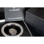 GENTLEMANS HUBLOT CLASSIC FUSION CHRONOGRAPH 1197785,round,grey dial with silver hands, silver