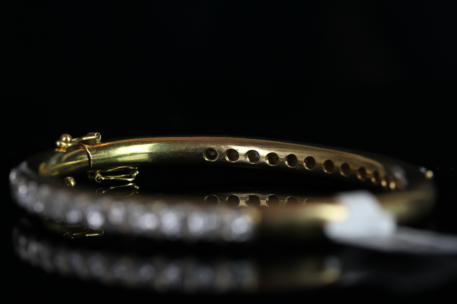 18CT DOUBLE SIDED DIAMOND BANGLE, set with 12 stones either side, estimated total weight 2.6ct, - Image 2 of 2