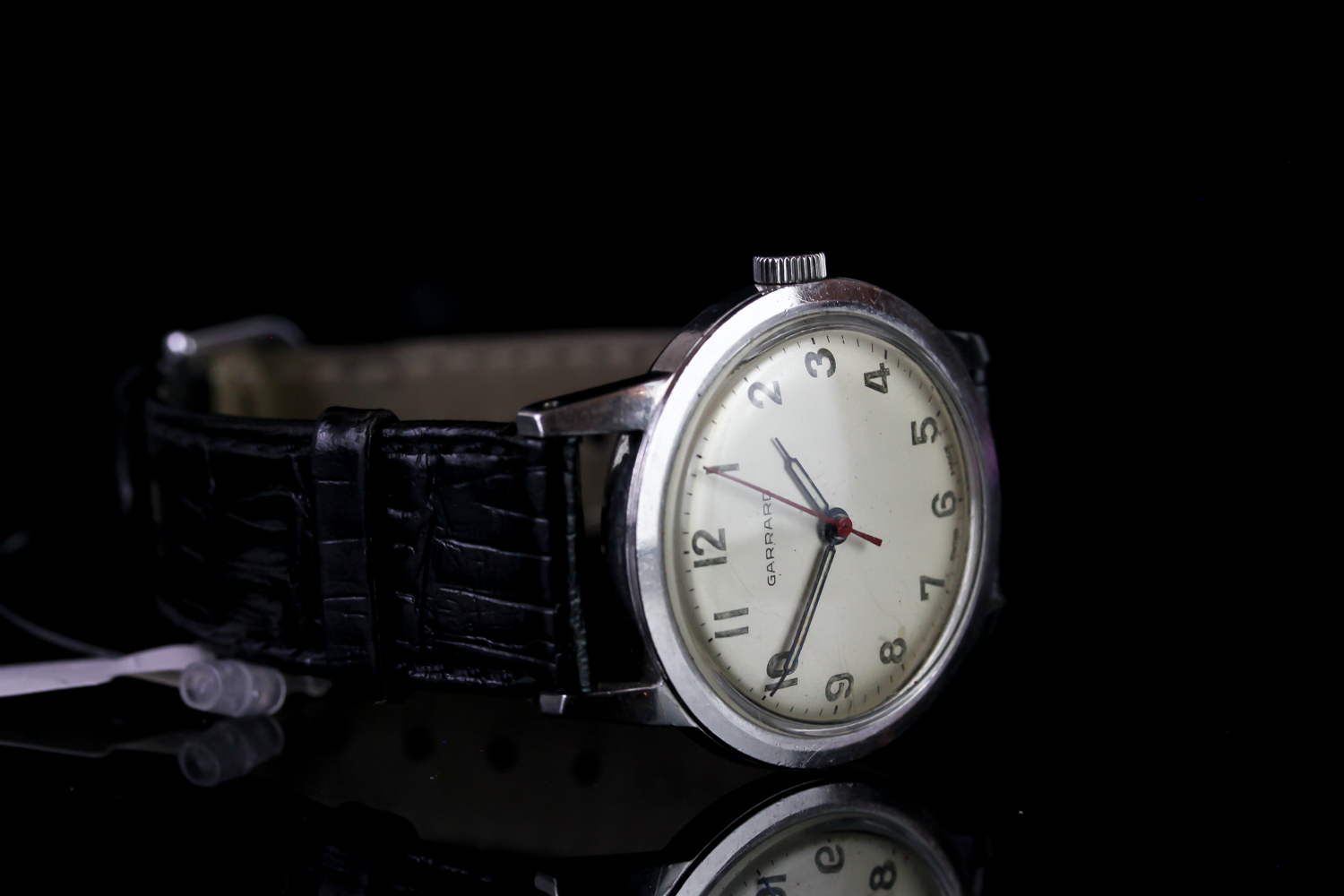 GENTLEMENS GARRARD VINTAGE WRISTWATCH, circular off white dial with arabic numerals and an outer - Image 2 of 3