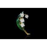 14K CRYSTAL AND JADE BROOCH, estimated 45x20mm total brooch, total weight 9.10gms, stamped 585.