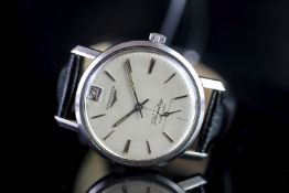 GENTLEMENS LONGINES FLAGSHIP AUTOMATIC DATE WRISTWATCH, circular linen dial with silver hour markers