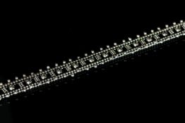 18ct white gold faceted bead link bracelet, 19.5cm long, approximately 13.7g