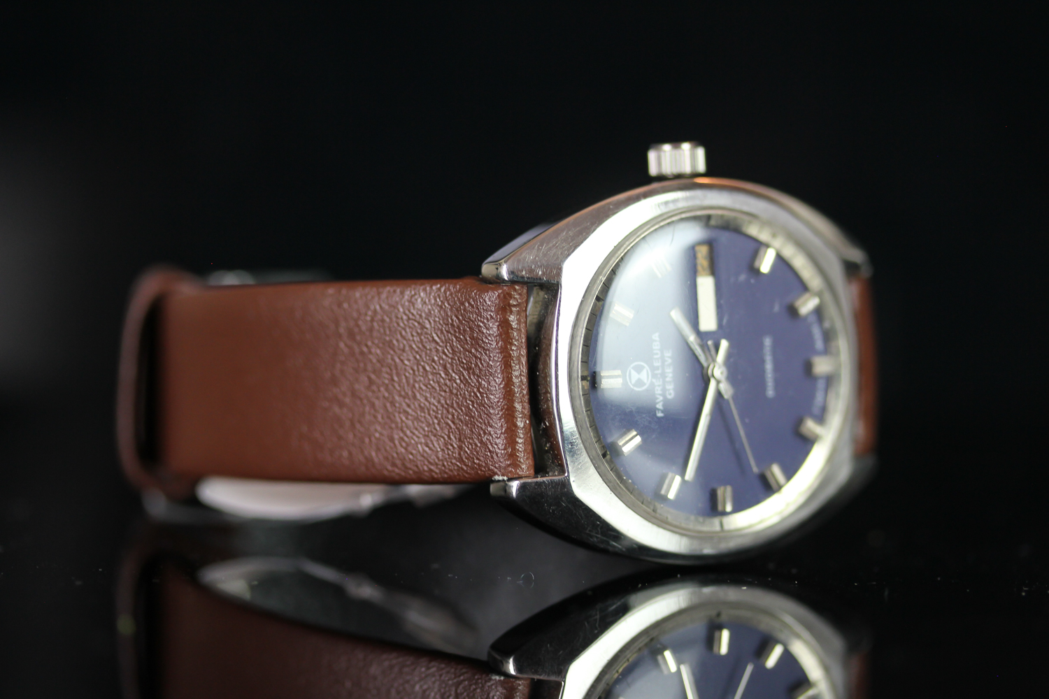 GENTLEMENS FAVRE LEUBA DUOMATIC WRISTWATCH, circular blue dial with hour markers, date at 3 0'clock, - Image 2 of 3