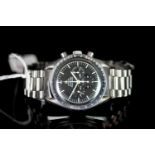 GENTLEMENS OMEGA SPEEDMASTER PROFESSIONAL CHRONOGRAPH WRISTWATCH REF. 145022-78, circular black dial