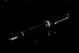 GENTLEMANS MONT BLANC MEISTERSTUCK PROPELLING BALLPOINT PEN,MBMJ3NQX4,black resin and white metal,