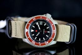 GENTLEMANS CUSTOMISED MILITARY STYLE SEIKO SKX-007 FROM ARTIFICE HOROWORKS,round,black dial with