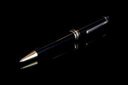 GENTLEMANS MONT BLANC MEISTERSTUCK PROPELLING PEN,MBBD5VK38,black resin and yellow metal.