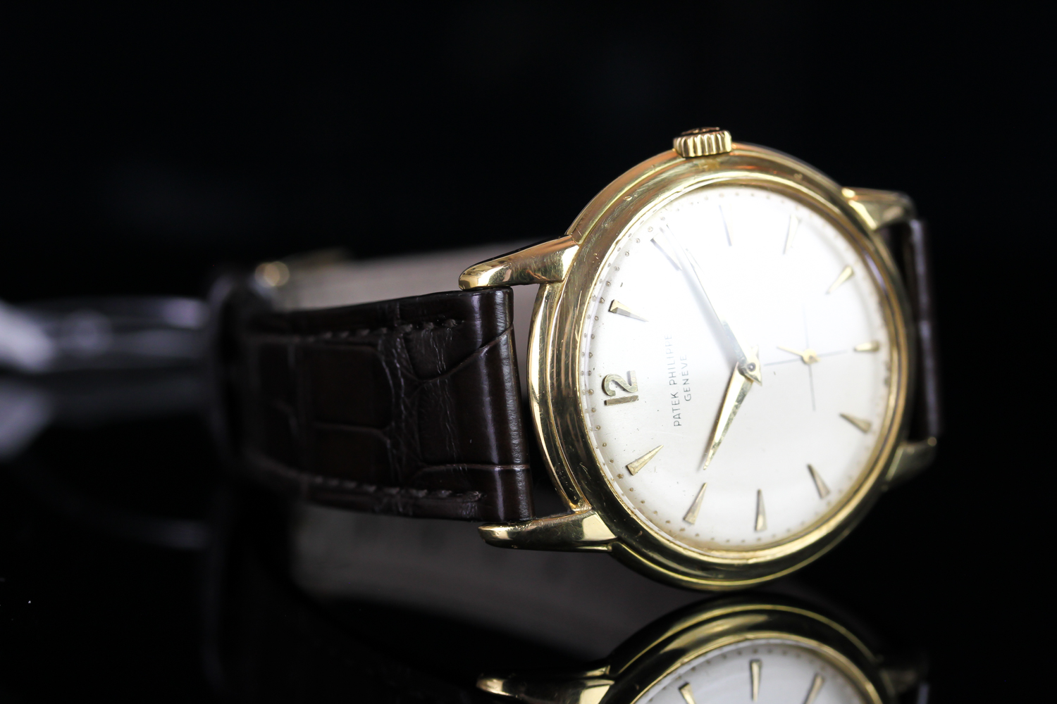 RARE GENTLEMEN'S 18K PATEK PHILIPPE DISCO VOLANTE 2551, round, silver dial with gold dart shaped - Image 3 of 5