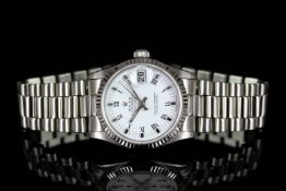 LADIES ROLEX OYSTER PERPETUAL DATEJUST 18CT WHITE GOLD WRISTWATCH REF. 68279, circular white dial