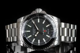 GENTLEMEN'S GUCCI DIVE DATE WRISTWATCH REF. 136.3, circular black dial with thick luminous hour