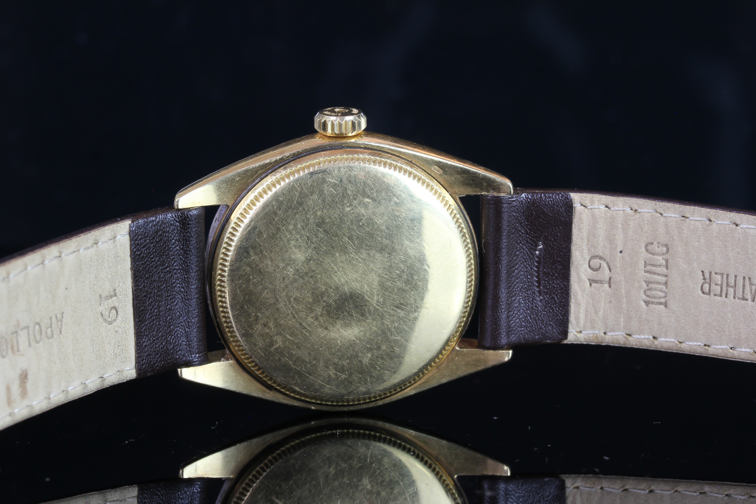 RARE GENTLEMANS 18K ROLEX OYSTER PERPETUAL 6084 SN 730... CIRCA 1952.round, gold dial and hands, - Image 3 of 3