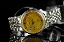 GENTLEMEN'S OMEGA SEAMASTER 30 WRISTWATCH, circular rust colour dial with gold faceted hour