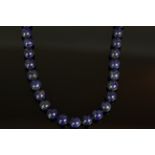 LAPIS LAZULI CHOKER NECKLET,each stone estimated at 6mm 38 stones in total,18ct lobster claw clasp,